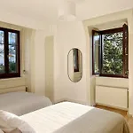 Riviera Waterfront 3 Bedrooms Private Parking