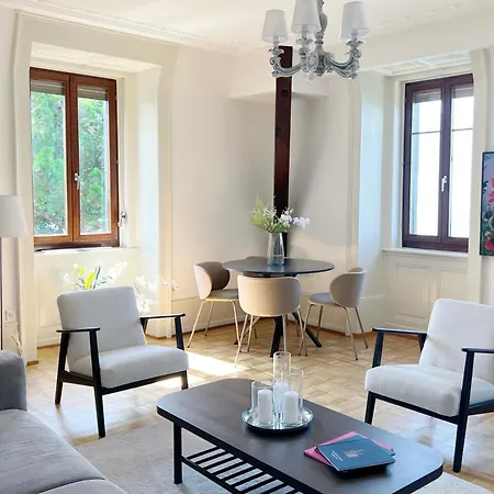 Riviera Waterfront 3 Bedrooms Private Parking 아파트 몽트뢰