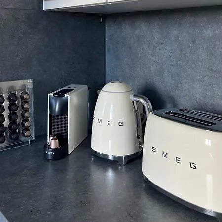 Riviera Waterfront 3 Bedrooms Private Parking Appartement