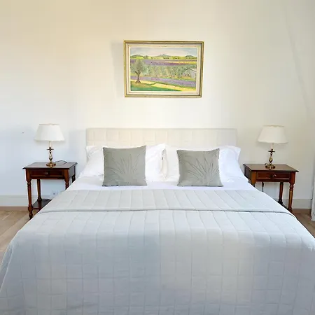 Riviera Waterfront 3 Bedrooms Private Parking *