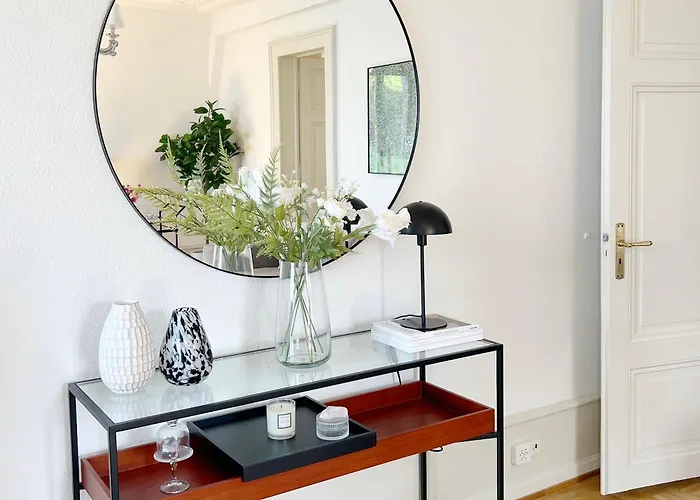 Riviera Waterfront 3 Bedrooms Private Parking *