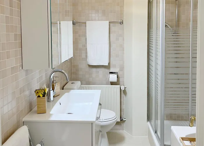 Riviera Waterfront 3 Bedrooms Private Parking Apartman