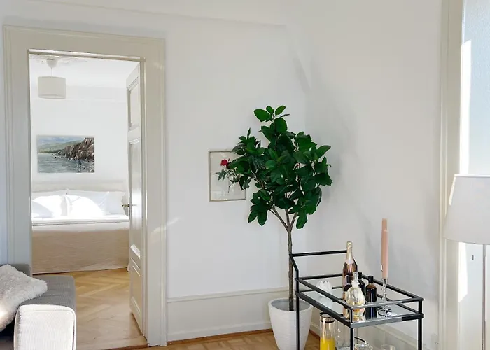 Riviera Waterfront 3 Bedrooms Private Parking Montreux