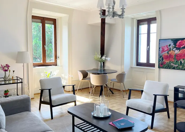 Riviera Waterfront 3 Bedrooms Private Parking Apartament Montreux