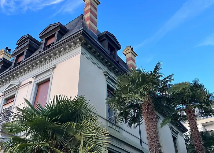 Riviera Waterfront 3 Bedrooms Private Parking